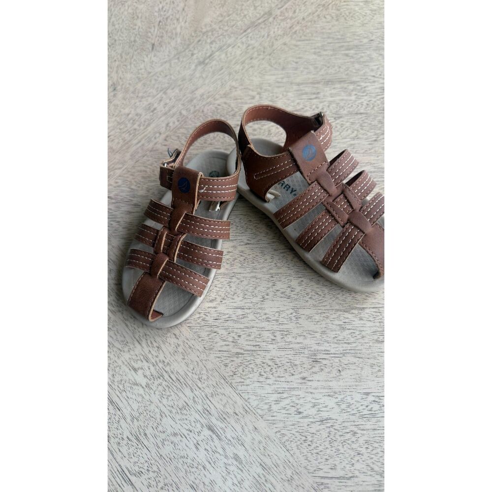 Sperry Girls Size 7 Brown Fisherman Sandals Strappy Closed Toe Casual Shoes